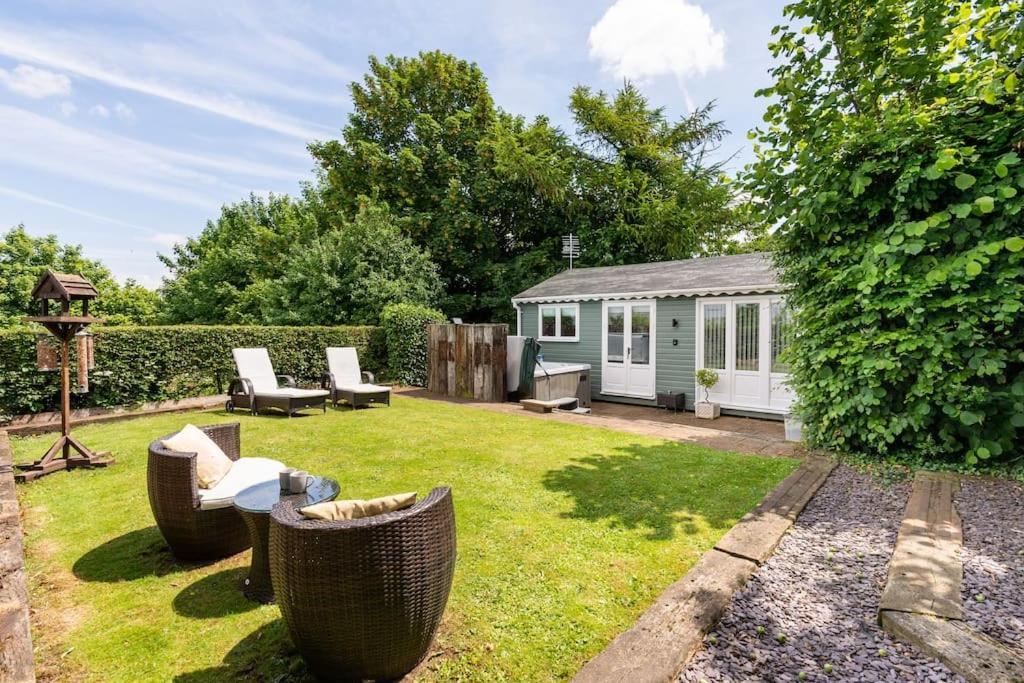 The Summerhouse, Countryside Retreat With Private Hot Tub Bridgnorth Luaran gambar