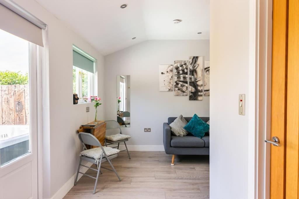 The Summerhouse, Countryside Retreat With Private Hot Tub Bridgnorth Luaran gambar
