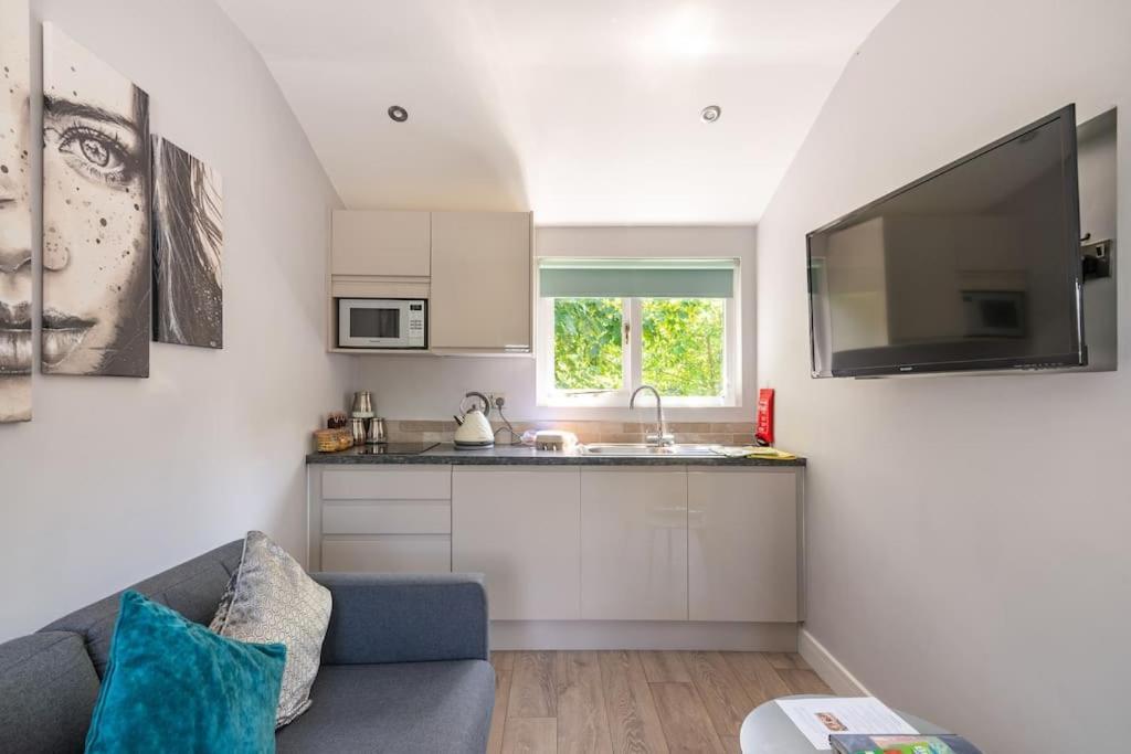 The Summerhouse, Countryside Retreat With Private Hot Tub Bridgnorth Luaran gambar