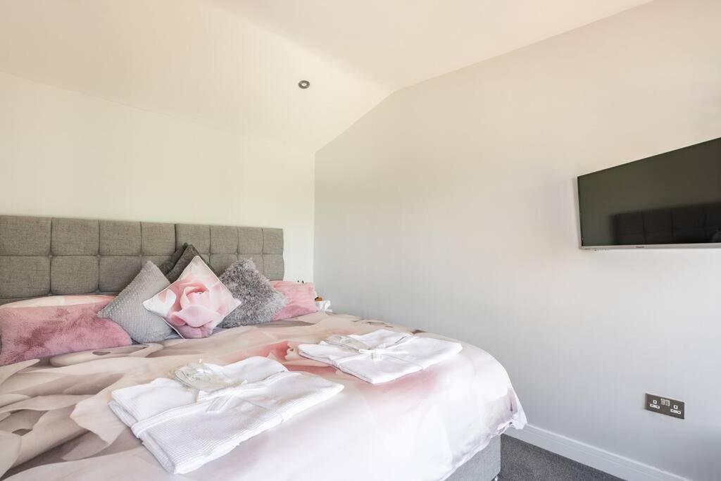 The Summerhouse, Countryside Retreat With Private Hot Tub Bridgnorth Luaran gambar