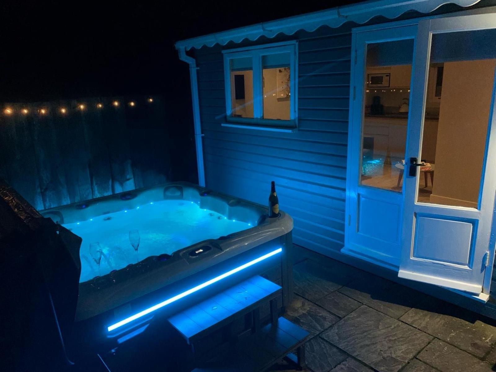 The Summerhouse, Countryside Retreat With Private Hot Tub Bridgnorth Luaran gambar